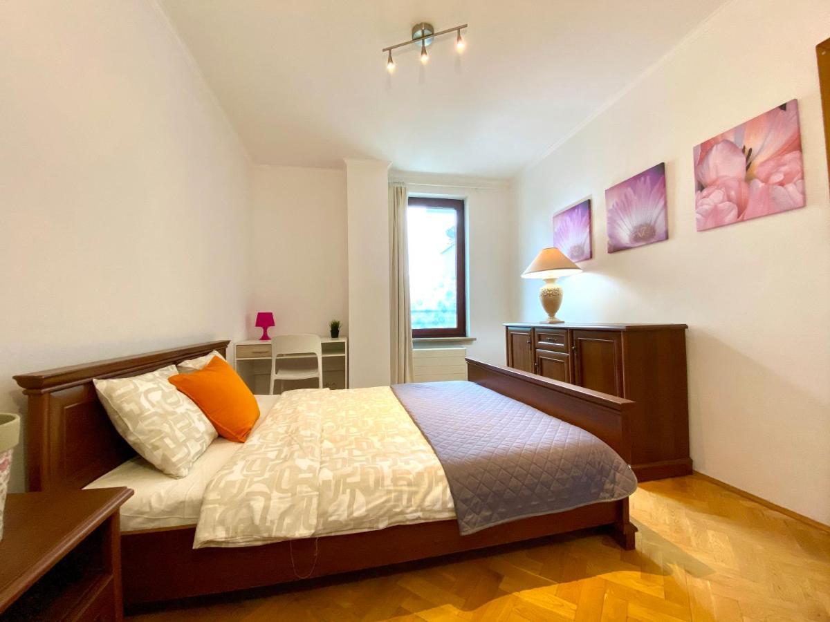 Center Warsaw - Apartmenty Jana Pawla II Exterior foto