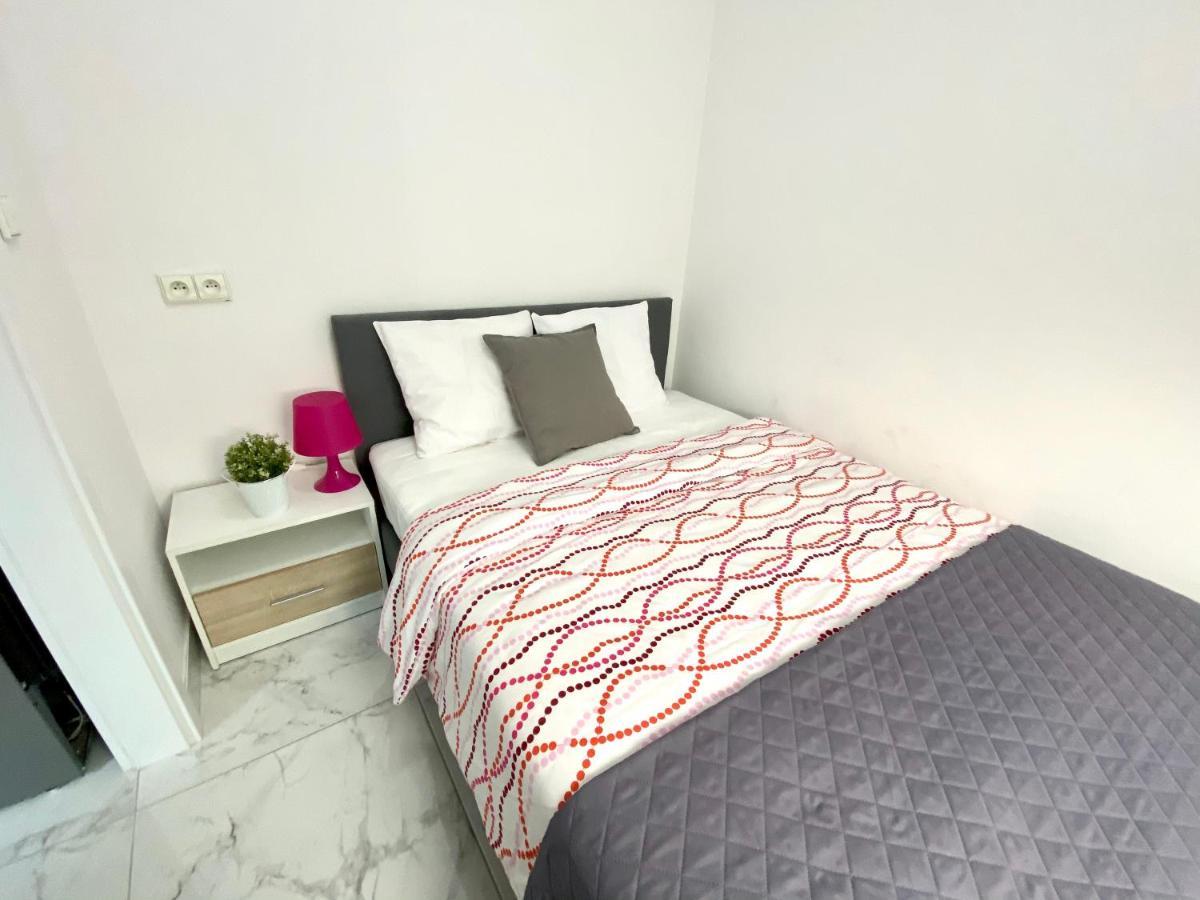 Center Warsaw - Apartmenty Jana Pawla II Exterior foto