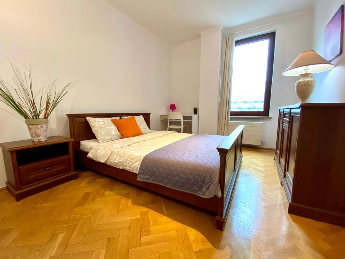 Center Warsaw - Apartmenty Jana Pawla II Exterior foto